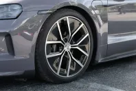 Porsche Taycan din 2024 cu 5.300 km - oferta POR254950 - foto 14