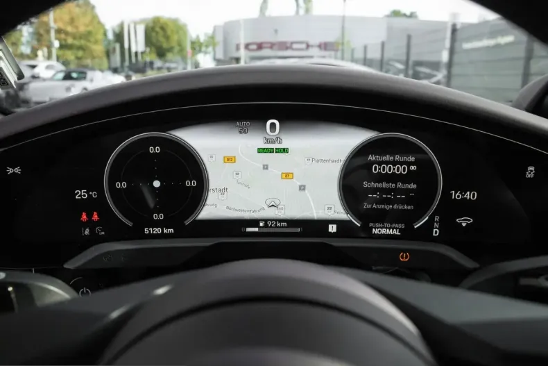 Porsche Taycan din 2024 cu 5.300 km - oferta POR254950 - foto 24