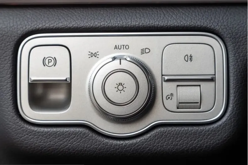 Mercedes-Benz GLE 450 (Clasa GLE) din 2025 cu 10.626 km - oferta MER254951 - foto 24
