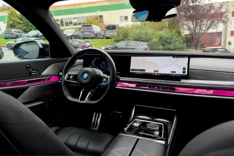 BMW i7 (Seria 7) din 2024 cu 47.890 km - oferta BMW254952 - foto 13