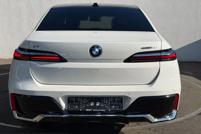 BMW i7 (Seria 7) din 2025 cu 6.071 km - oferta BMW254959 - foto 7