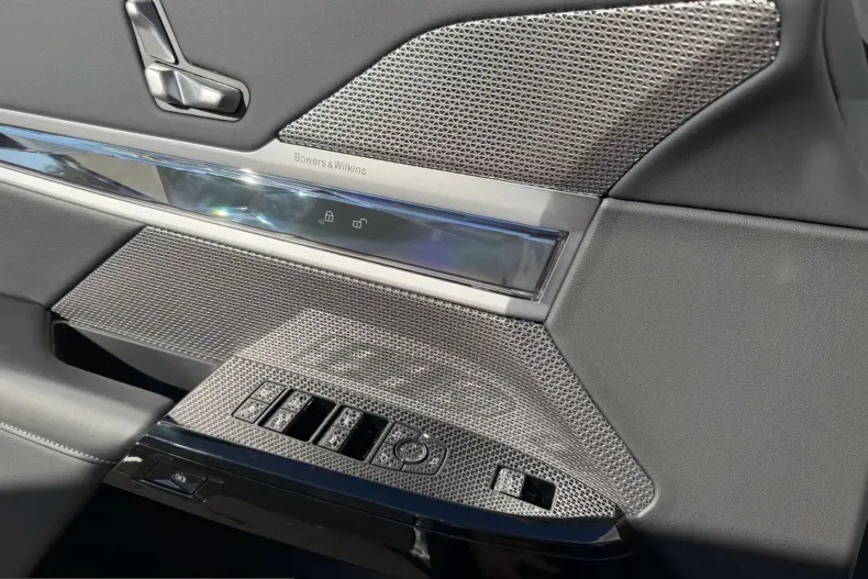 BMW i7 (Seria 7) din 2025 cu 6.071 km - oferta BMW254959 - foto 18