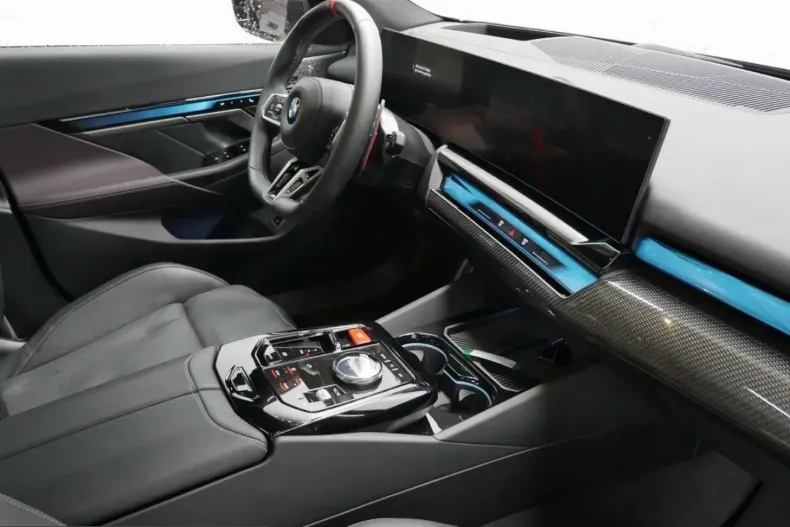 BMW M5 (Seria 5) din 2025 cu 14.826 km - oferta BMW254961 - foto 6
