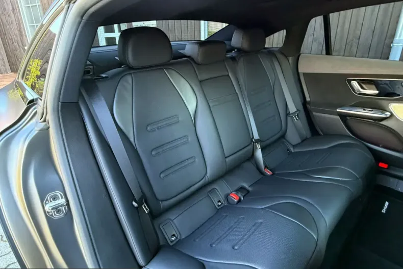 Mercedes-Benz EQE (Clasa E) din 2023 cu 23.750 km - oferta MER254962 - foto 14