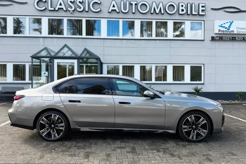 BMW 740 (Seria 7) din 2025 cu 27.604 km - oferta BMW254966 - foto 4