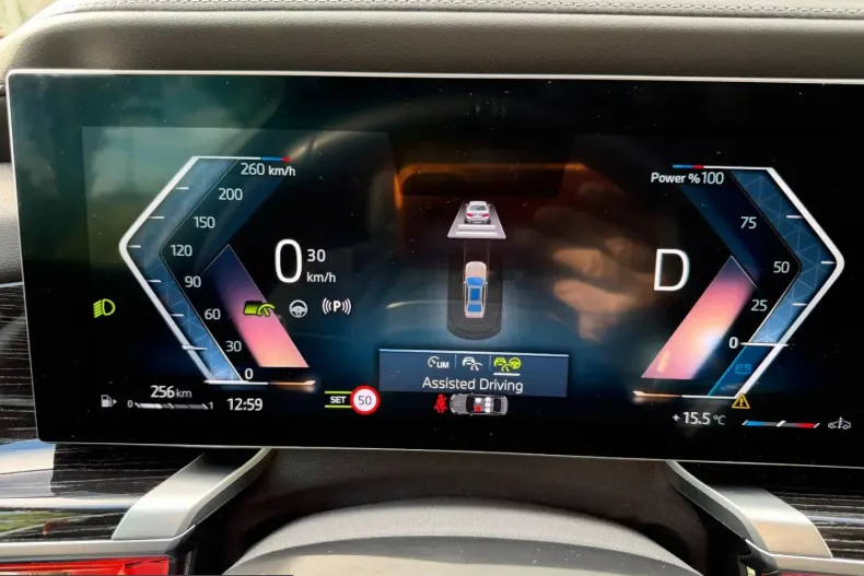 BMW 740 (Seria 7) din 2025 cu 27.604 km - oferta BMW254966 - foto 9