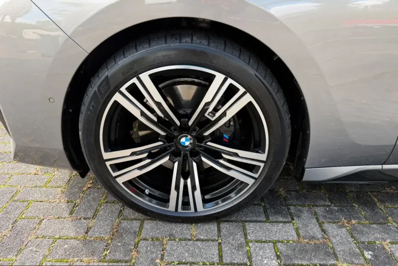 BMW 740 (Seria 7) din 2025 cu 27.604 km - oferta BMW254966 - foto 38