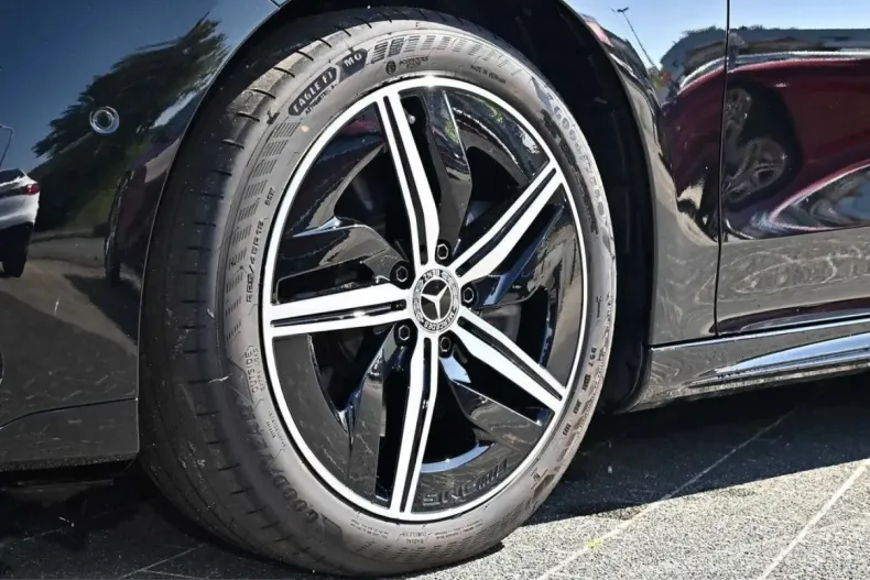 Mercedes-Benz CLA 350 (Clasa CLA) din 2025 cu 14.423 km - oferta MER254967 - foto 5