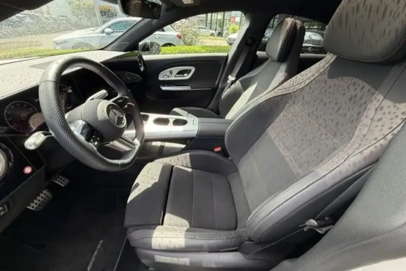 Mercedes-Benz CLA 350 (Clasa CLA) din 2025 cu 23.630 km - oferta MER254970 - foto 5