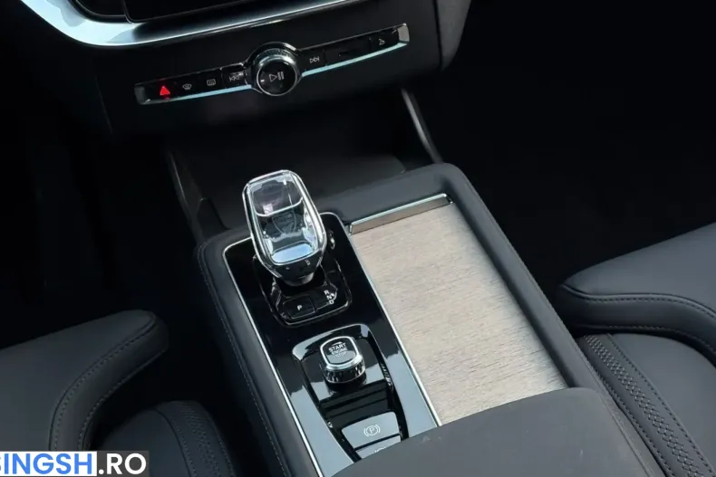 Volvo XC90 din 2025 cu 19.973 km - oferta VOL254978 - foto 17