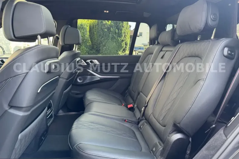 BMW X7 (Seria X) din 2026 cu 14.000 km - oferta BMW254995 - foto 18