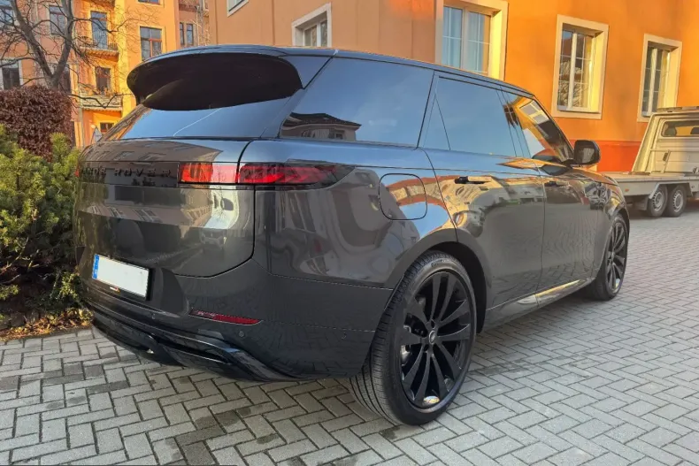 Land Rover Range Rover Sport din 2025 cu 9.900 km - oferta LAN254996 - foto 3