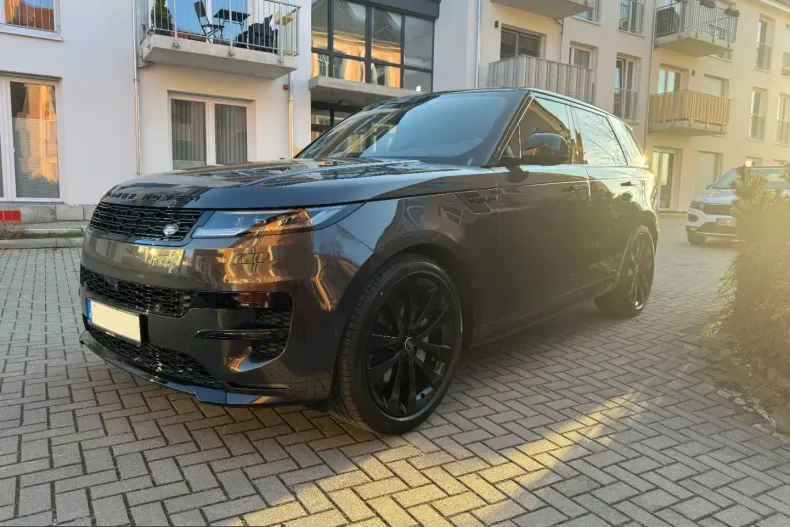Land Rover Range Rover Sport din 2025 cu 9.900 km - oferta LAN254996 - foto 4