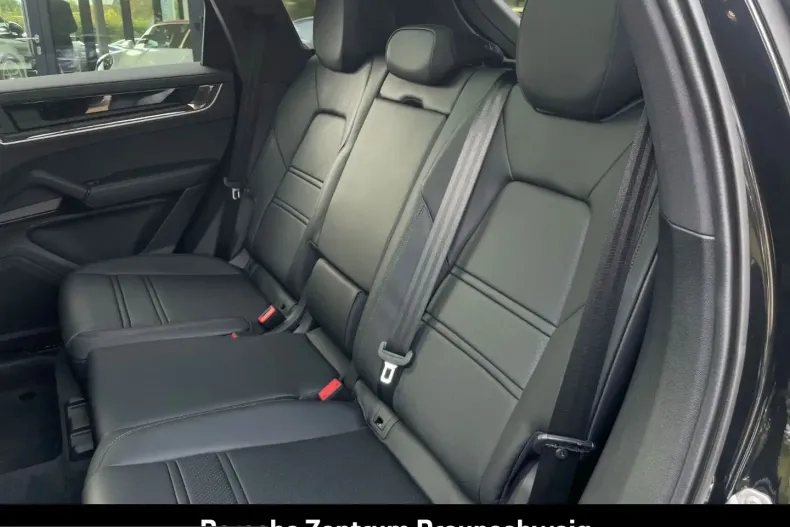 Porsche Cayenne din 2026 cu 10.489 km - oferta POR255007 - foto 29