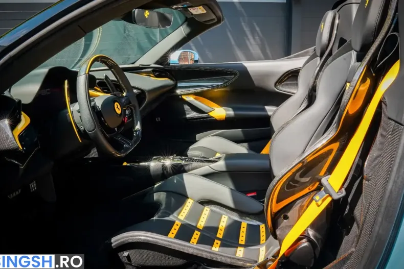 Ferrari SF90 Spider din 2023 cu 4.300 km - oferta FER255018 - foto 6