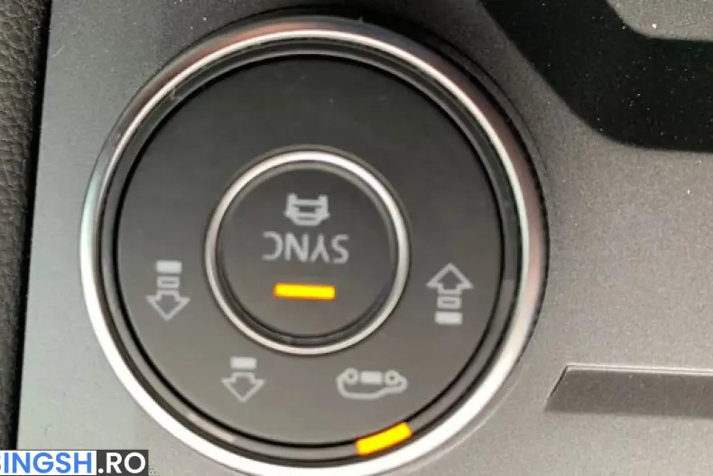 Volkswagen Touareg din 2024 cu 5.160 km - oferta VOL255023 - foto 6