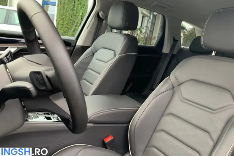 Volkswagen Touareg din 2024 cu 5.160 km - oferta VOL255023 - foto 18