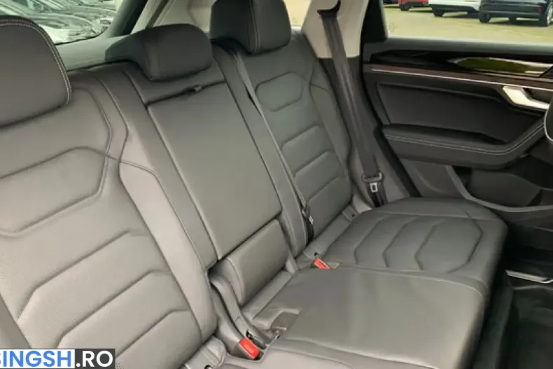Volkswagen Touareg din 2024 cu 5.160 km - oferta VOL255023 - foto 19