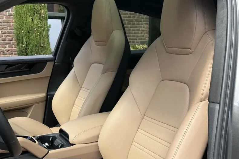 Porsche Cayenne din 2024 cu 14.700 km - oferta POR255026 - foto 5
