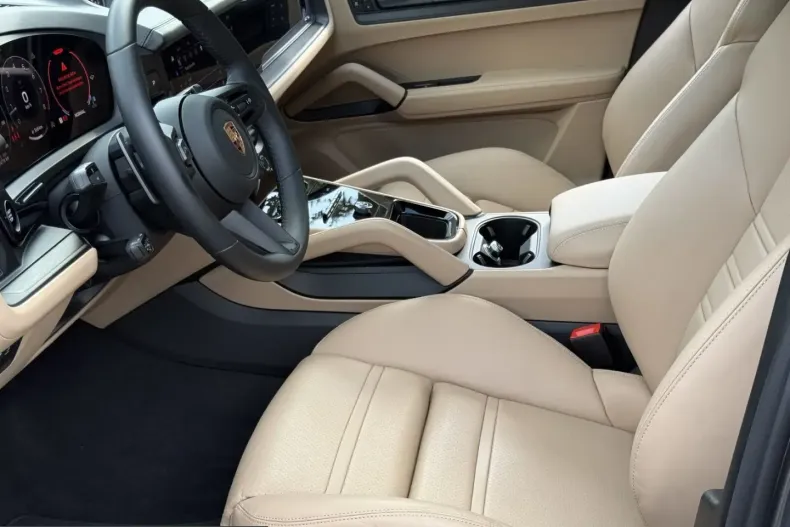 Porsche Cayenne din 2024 cu 14.700 km - oferta POR255026 - foto 13