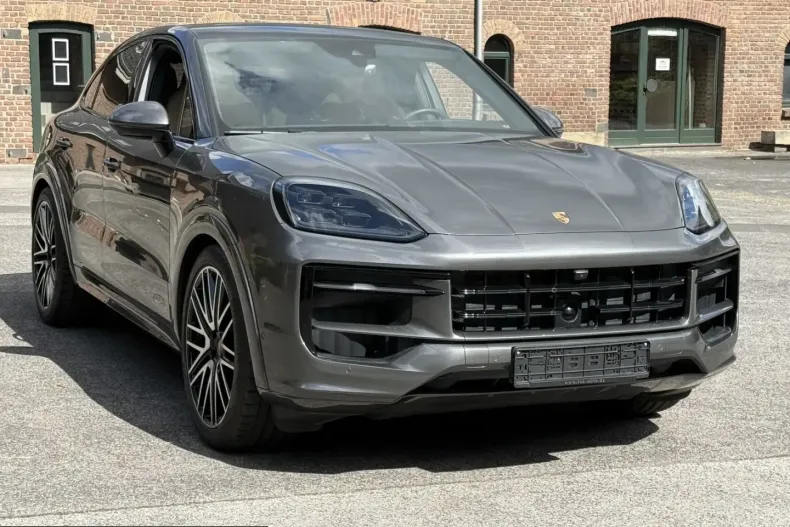 Porsche Cayenne din 2024 cu 14.700 km - oferta POR255026 - foto 22