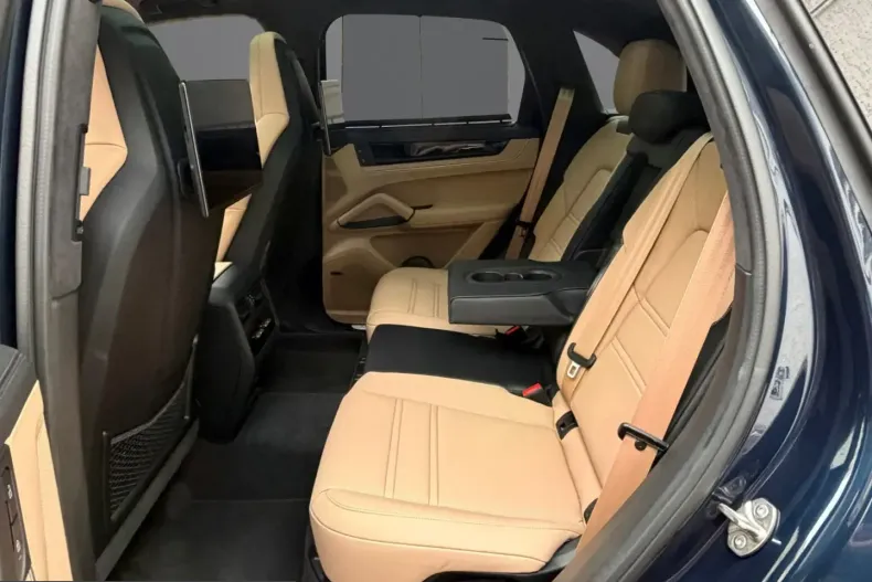 Porsche Cayenne din 2024 cu 6.000 km - oferta POR255027 - foto 13