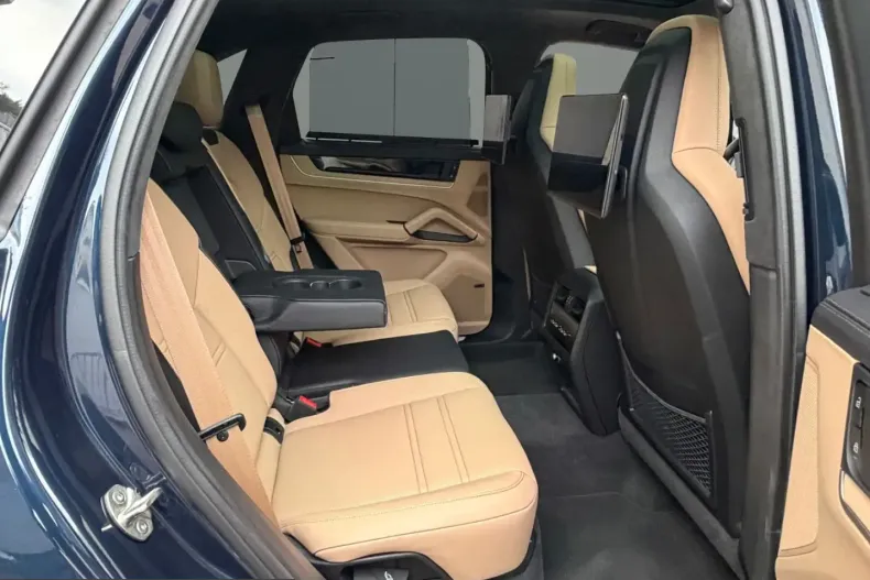 Porsche Cayenne din 2024 cu 6.000 km - oferta POR255027 - foto 21
