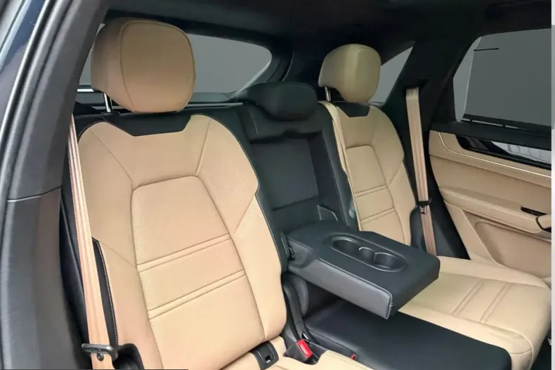 Porsche Cayenne din 2024 cu 6.000 km - oferta POR255027 - foto 23
