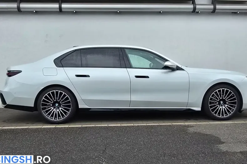 BMW 740 (Seria 7) din 2025 cu 17.149 km - oferta BMW255038 - foto 4