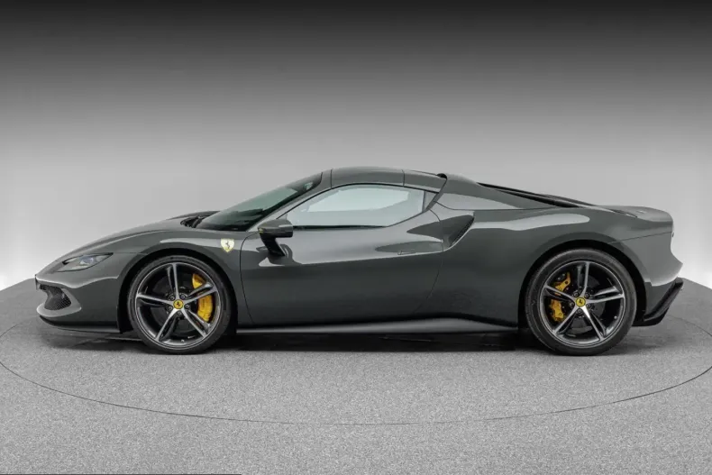Ferrari 296 GTS din 2025 cu 5.000 km - oferta FER255053 - foto 5