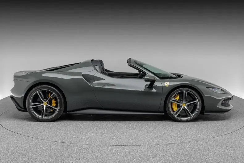 Ferrari 296 GTS din 2025 cu 5.000 km - oferta FER255053 - foto 8