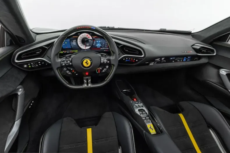 Ferrari 296 GTS din 2025 cu 5.000 km - oferta FER255053 - foto 12