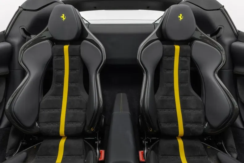 Ferrari 296 GTS din 2025 cu 5.000 km - oferta FER255053 - foto 21