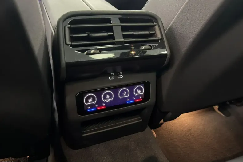 BMW 550 (Seria 5) din 2025 cu 19.989 km - oferta BMW255062 - foto 22