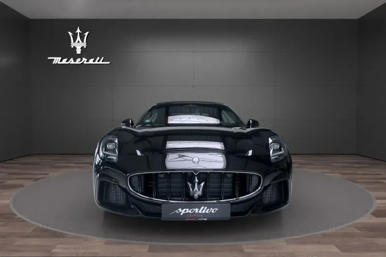 Maserati GranCabrio din 2024 cu 10.999 km - oferta MAS255063 - foto 2