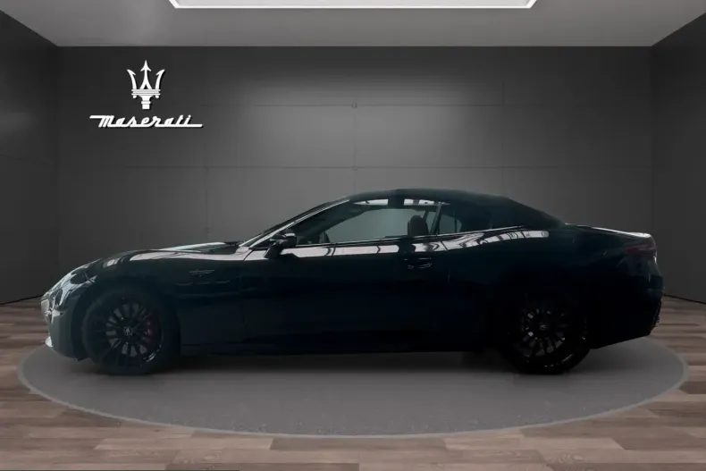 Maserati GranCabrio din 2024 cu 10.999 km - oferta MAS255063 - foto 3