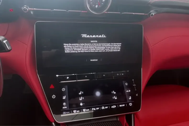 Maserati GranCabrio din 2024 cu 10.999 km - oferta MAS255063 - foto 12