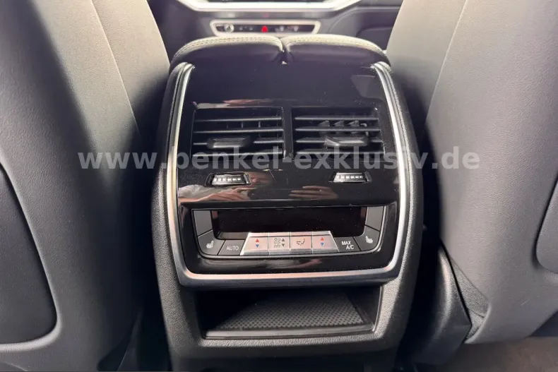 BMW XM (Seria X) din 2024 cu 18.500 km - oferta BMW255066 - foto 17