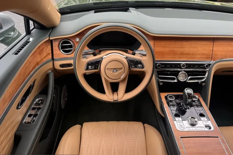 Bentley Flying Spur din 2023 cu 24.480 km - oferta BEN255073 - foto 17