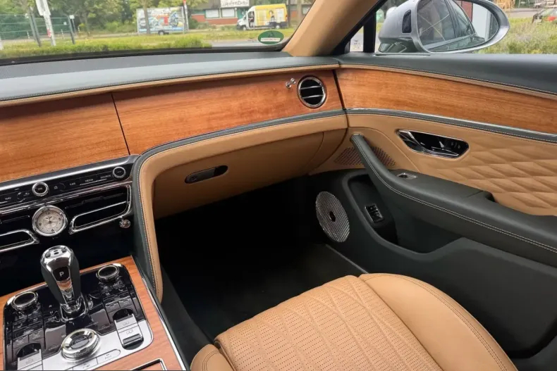 Bentley Flying Spur din 2023 cu 24.480 km - oferta BEN255073 - foto 21