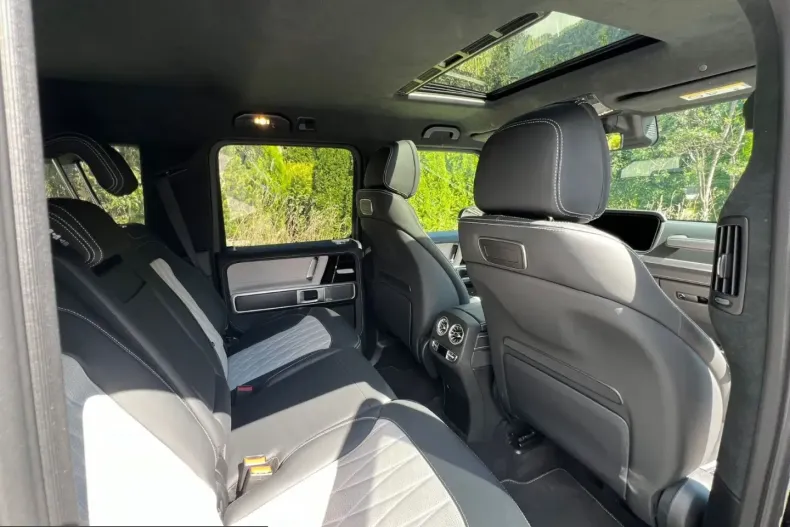 Mercedes-Benz G 63 AMG (Clasa G) din 2024 cu 11.500 km - oferta MER255092 - foto 6