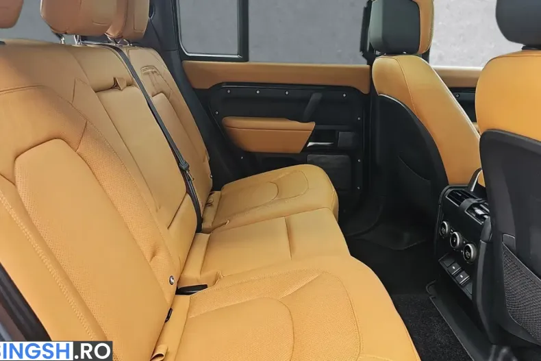 Land Rover Defender 110 P525 V8 din 2023 cu 62.500 km - oferta LAN255095 - foto 7