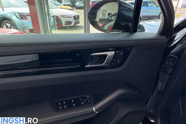 Porsche Cayenne din 2023 cu 32.700 km - oferta POR255104 - foto 6