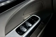 Mercedes-Benz E 200 (Clasa E) din 2025 cu 24.313 km - oferta MER255111 - foto 21
