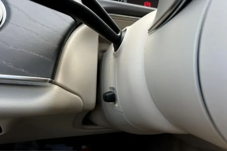 Mercedes-Benz E 200 (Clasa E) din 2025 cu 24.313 km - oferta MER255111 - foto 22