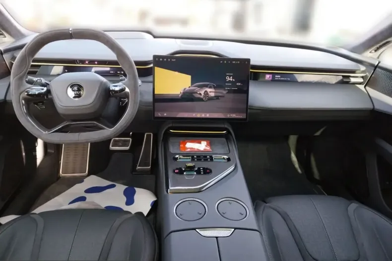 Lotus Emeya din 2025 cu 19.900 km - oferta LOT255120 - foto 10
