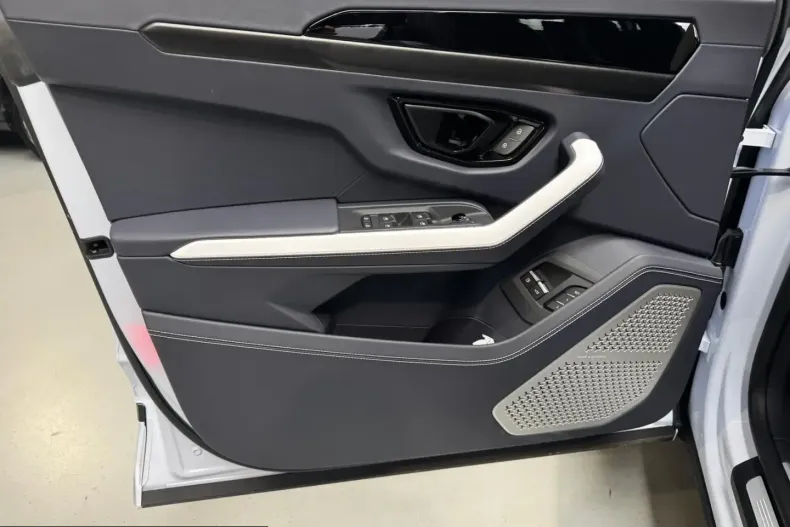 Lamborghini Urus din 2025 cu 29.006 km - oferta LAM255139 - foto 12