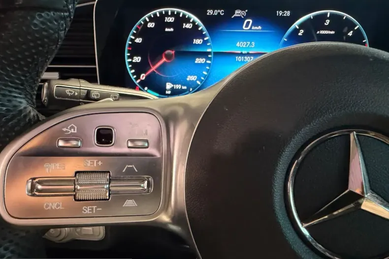 Mercedes-Benz GLS 350 (Clasa GLS) din 2023 cu 100.000 km - oferta MER255146 - foto 39