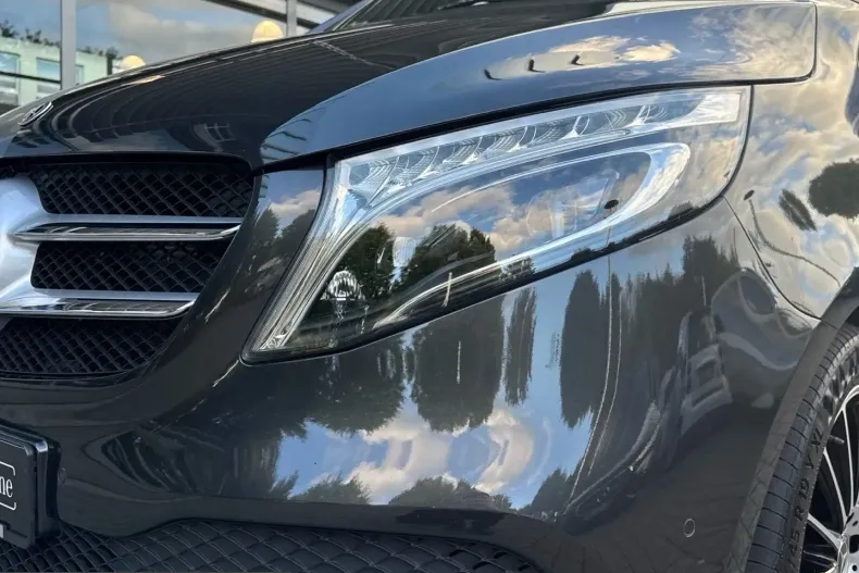 Mercedes-Benz V 300 (Clasa V) din 2022 cu 40.417 km - oferta MER255150 - foto 7