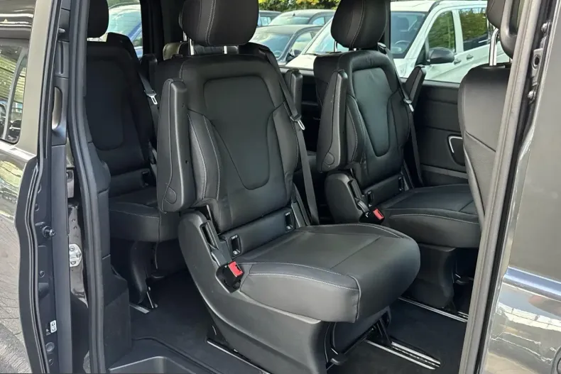 Mercedes-Benz V 300 (Clasa V) din 2022 cu 40.417 km - oferta MER255150 - foto 14